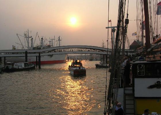 März - November-Hamburg